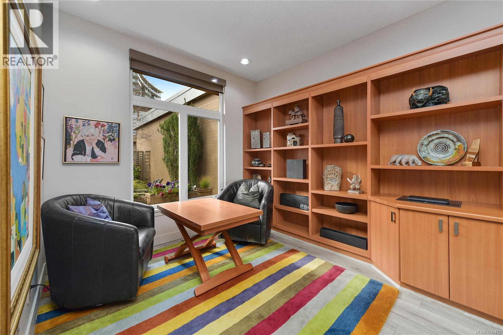 5384 SAYWARD HILL CRES - 21