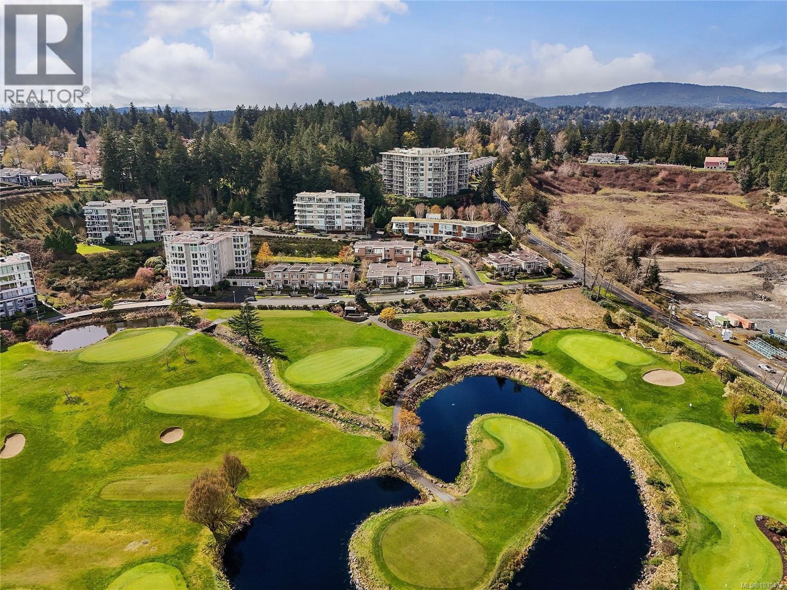 5384 SAYWARD HILL CRES - 63