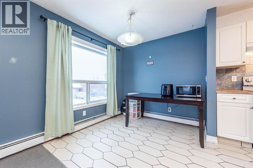 Single Family House for Sale in   Falsbridge Drive NE Falconridge Calgary 