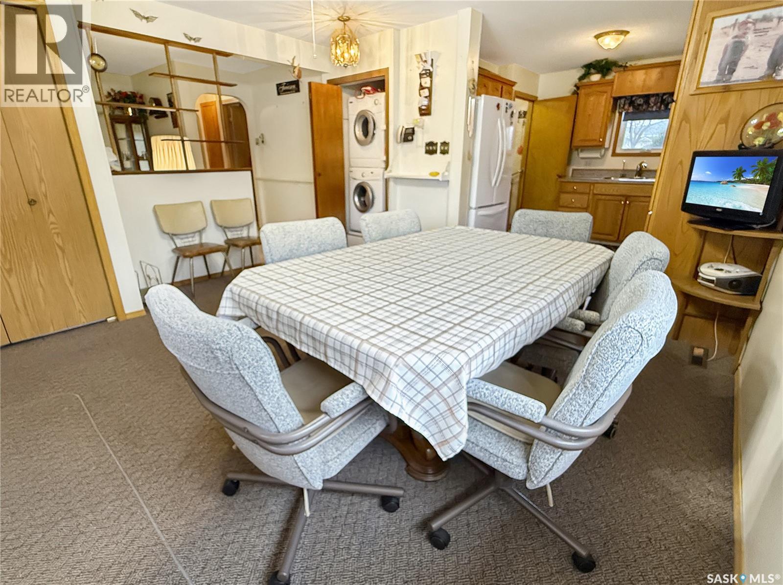 Single Family House Raised bungalow for Sale in  rd AVENUE NE Swift Current 