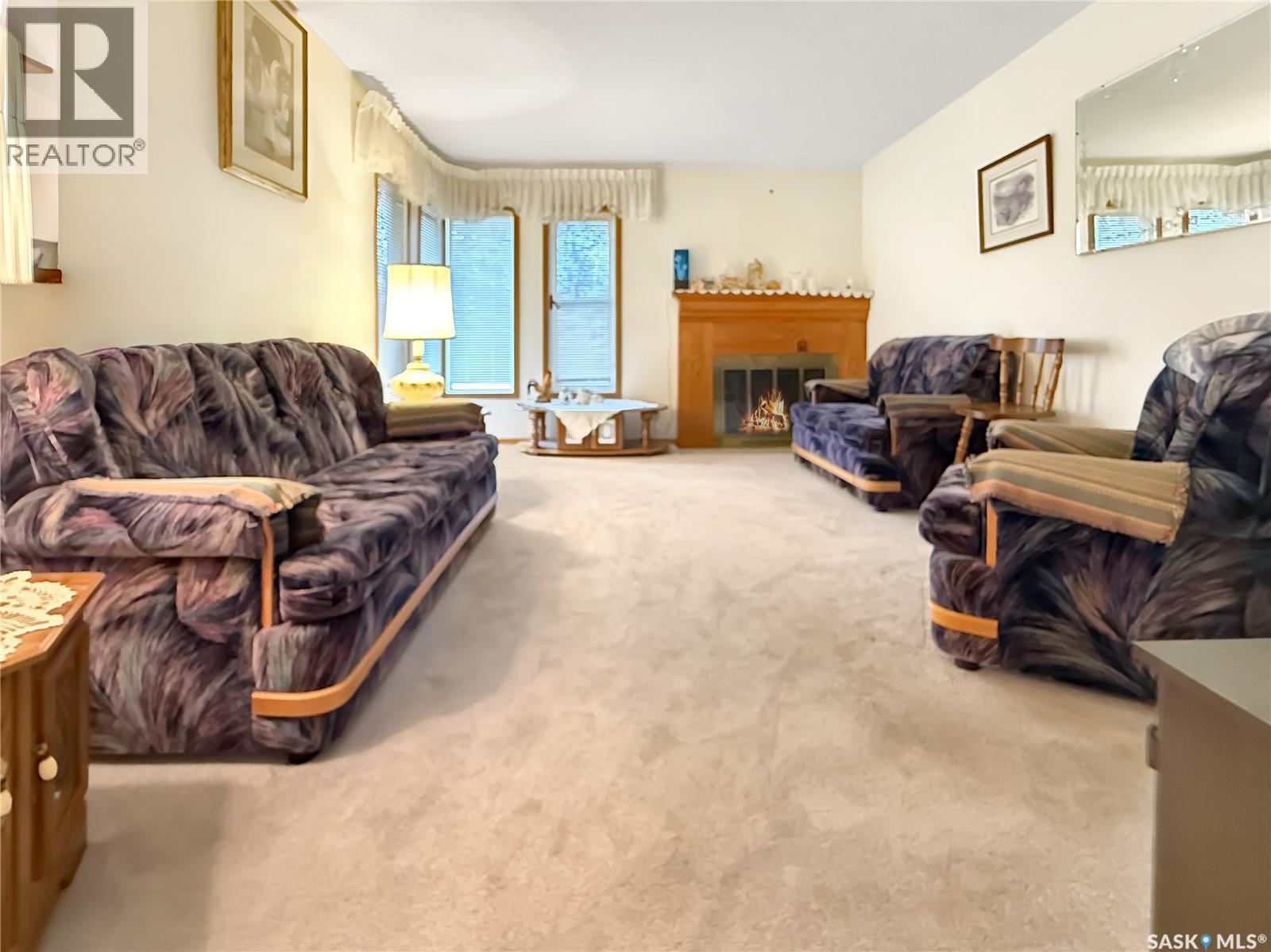 Single Family House Raised bungalow for Sale in  rd AVENUE NE Swift Current 