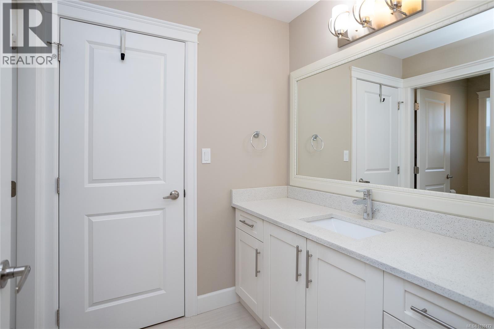  2336 Nicklaus Drive, Langford