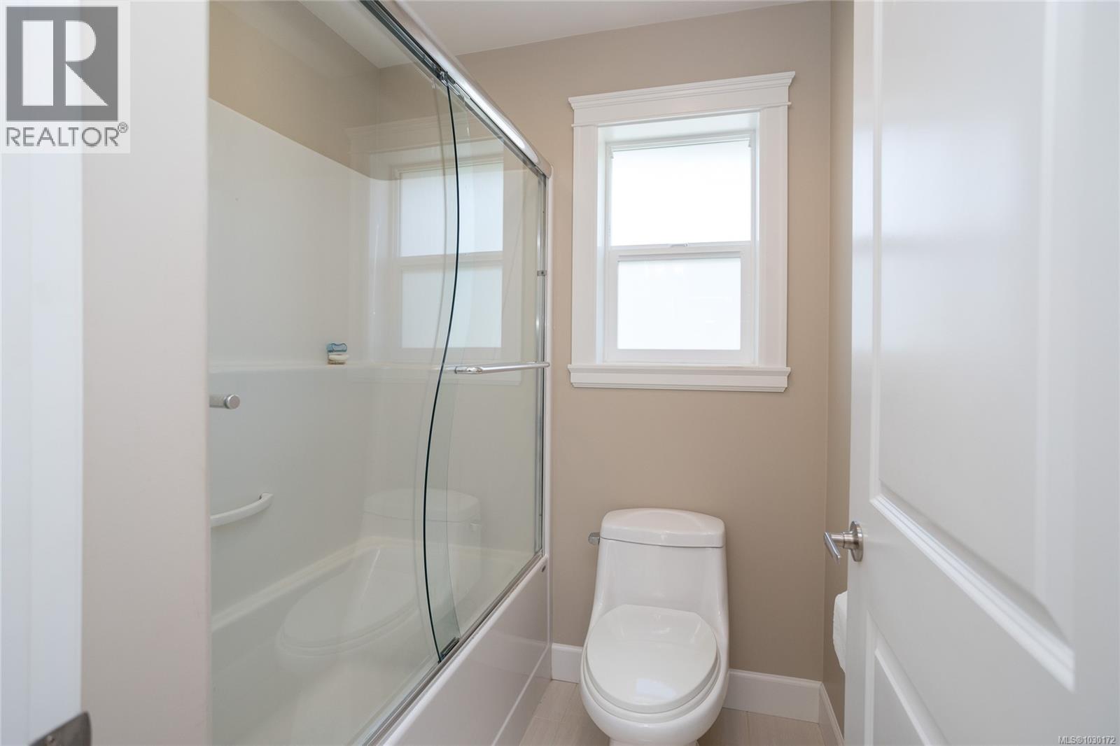  2336 Nicklaus Drive, Langford