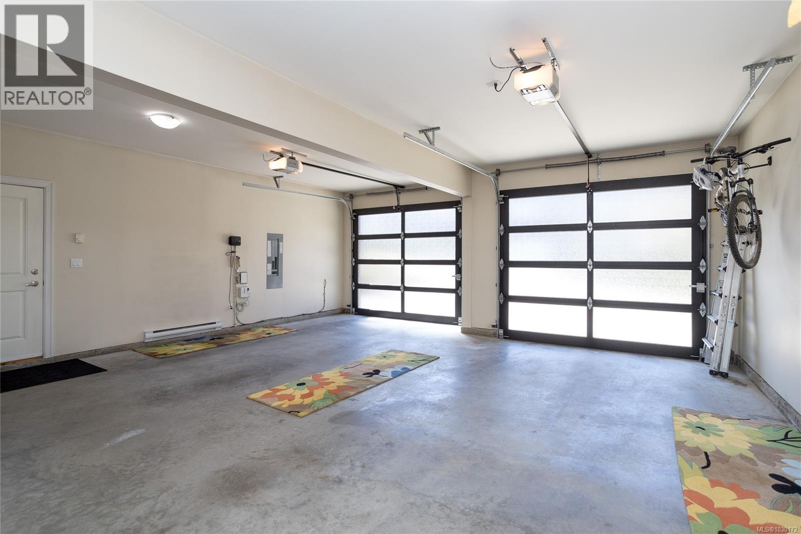  2336 Nicklaus Drive, Langford