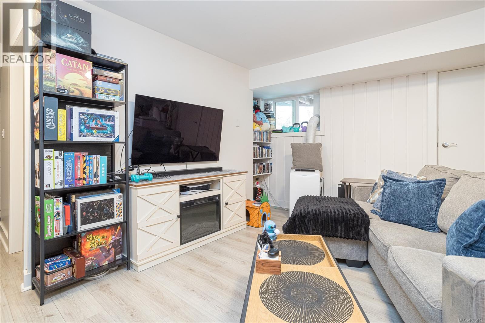  820-822 Leslie Drive, Saanich