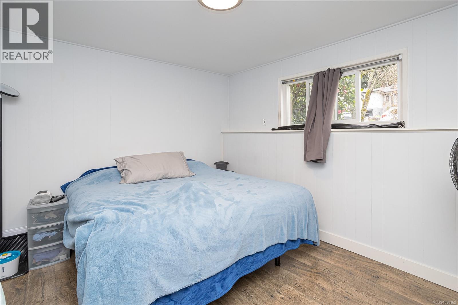  820-822 Leslie Drive, Saanich