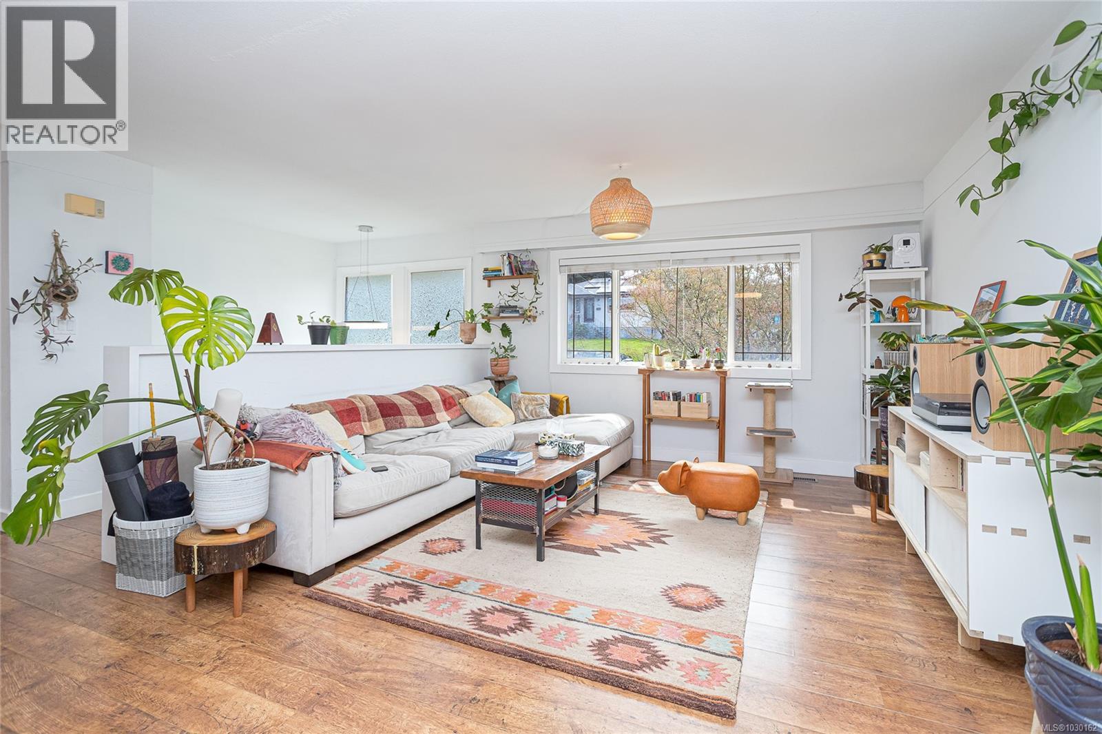  820-822 Leslie Drive, Saanich