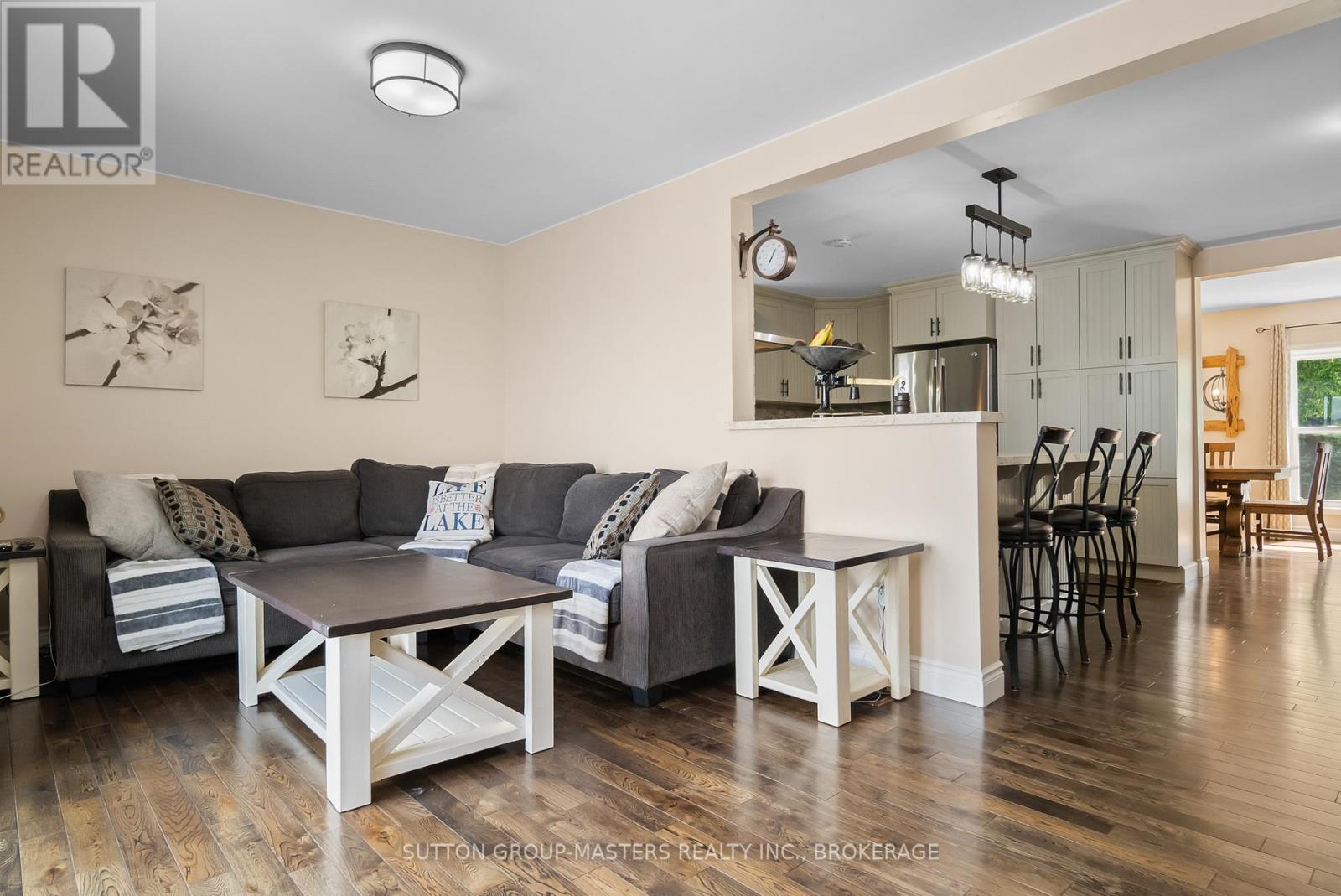 20B OAK LANE - 12