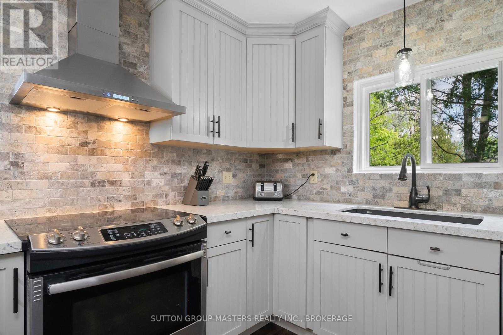 20B OAK LANE - 8