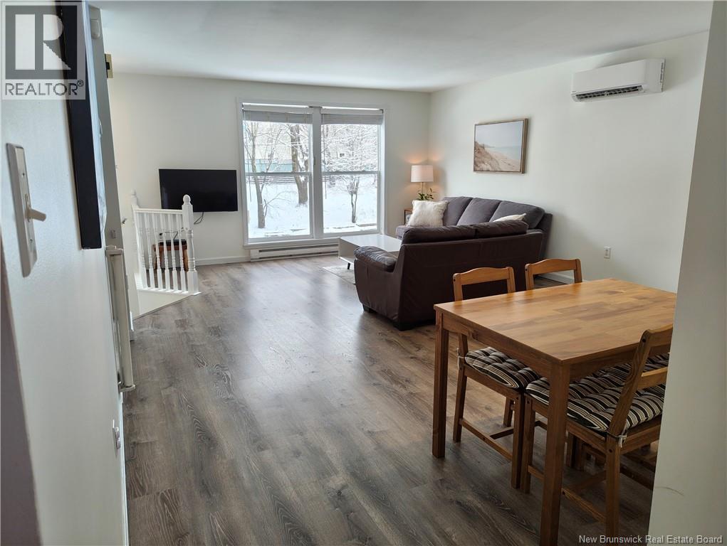 16 HARDING STREET - 11