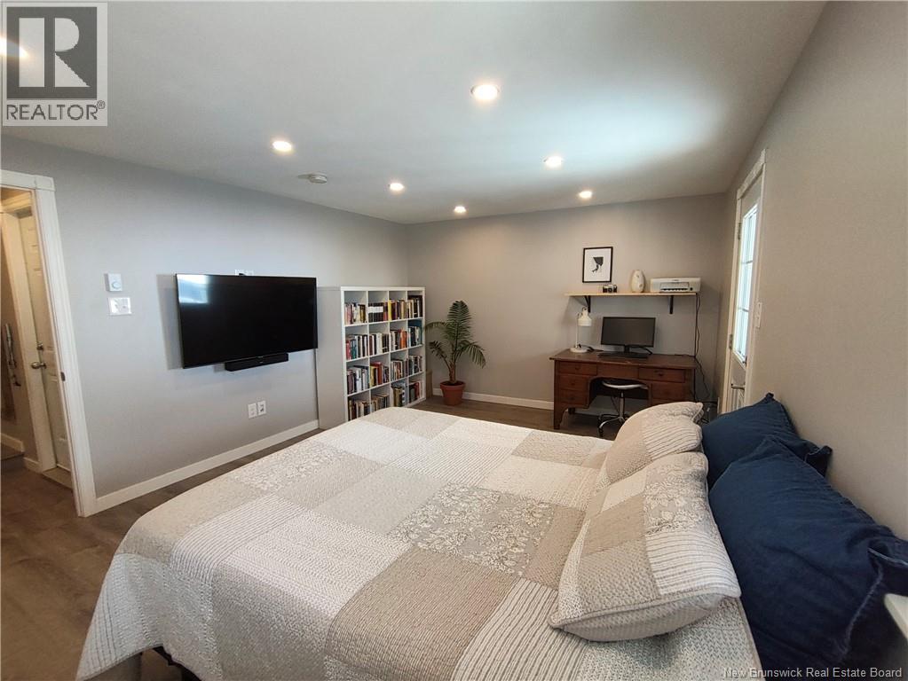 16 HARDING STREET - 14