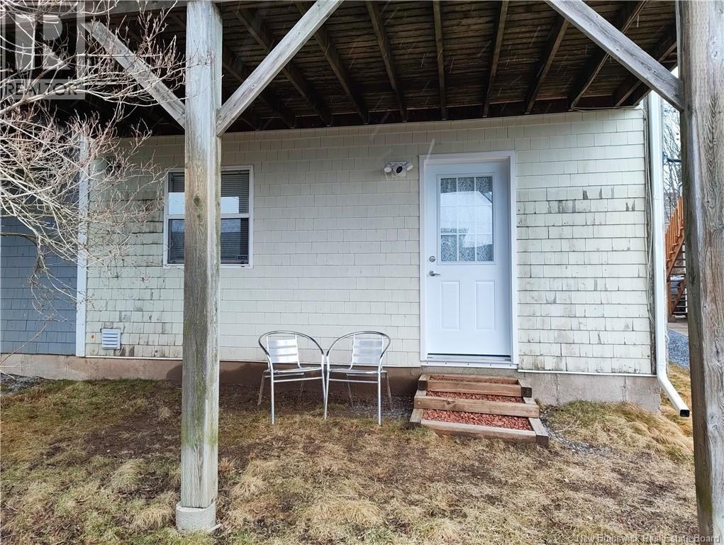 16 HARDING STREET - 30