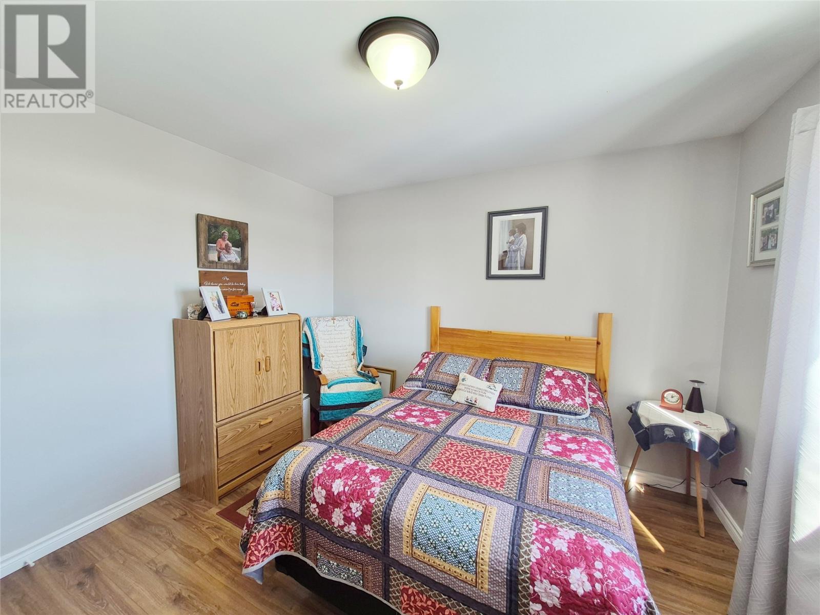 14 Leamington Heights - 19
