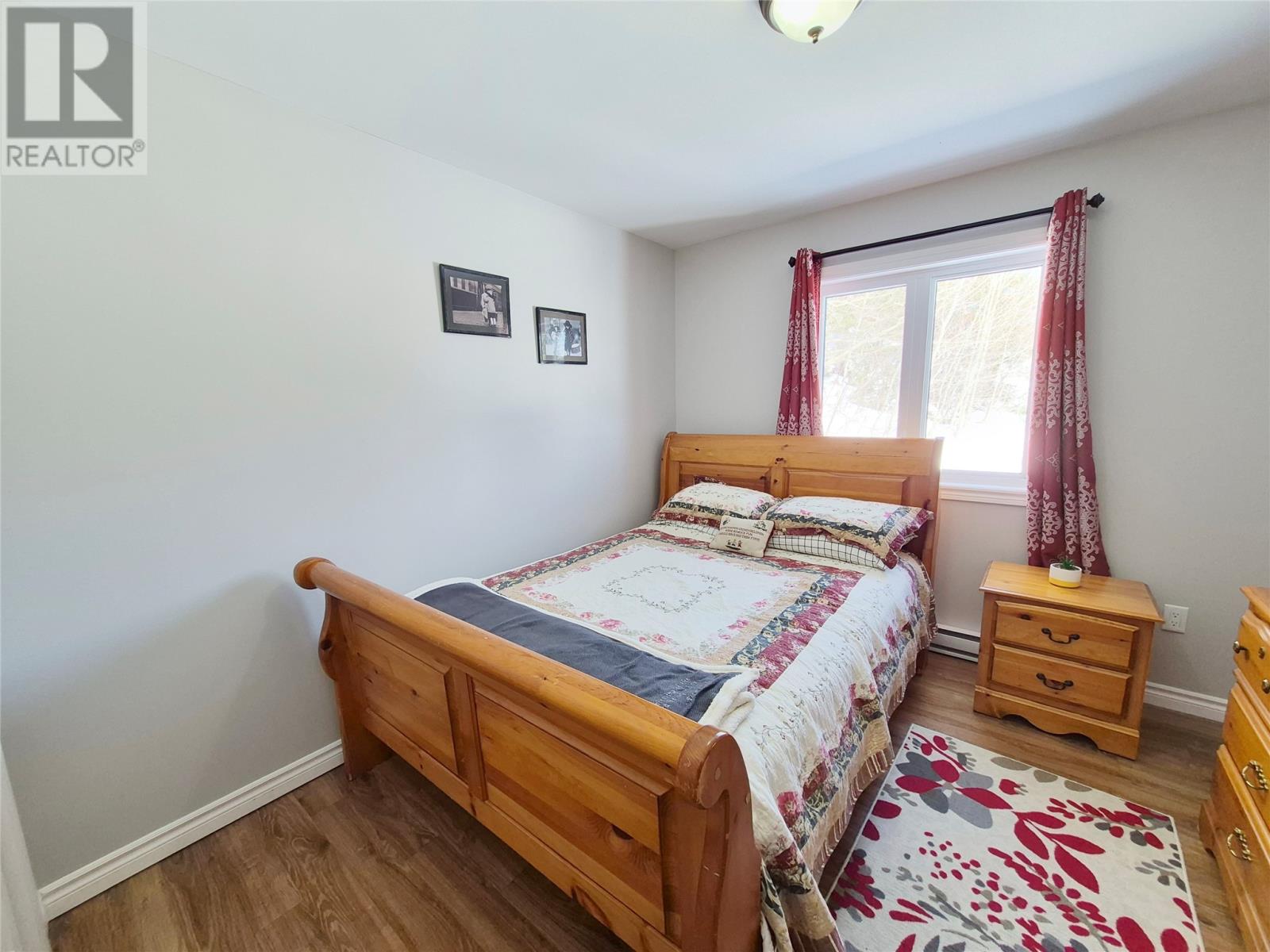 14 Leamington Heights - 20
