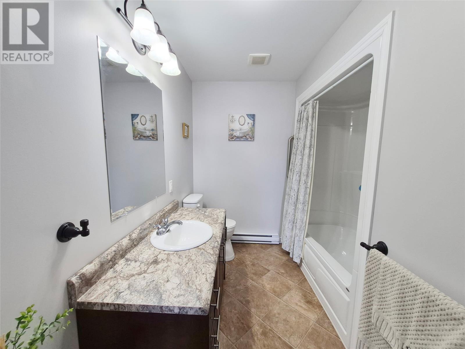 14 Leamington Heights - 21