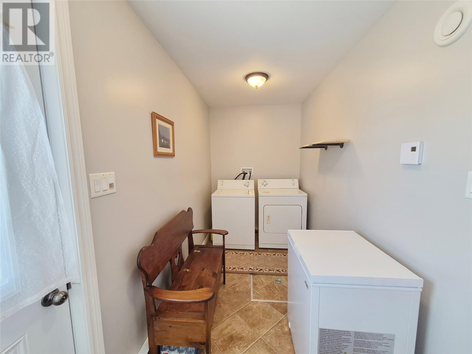 14 Leamington Heights - 22