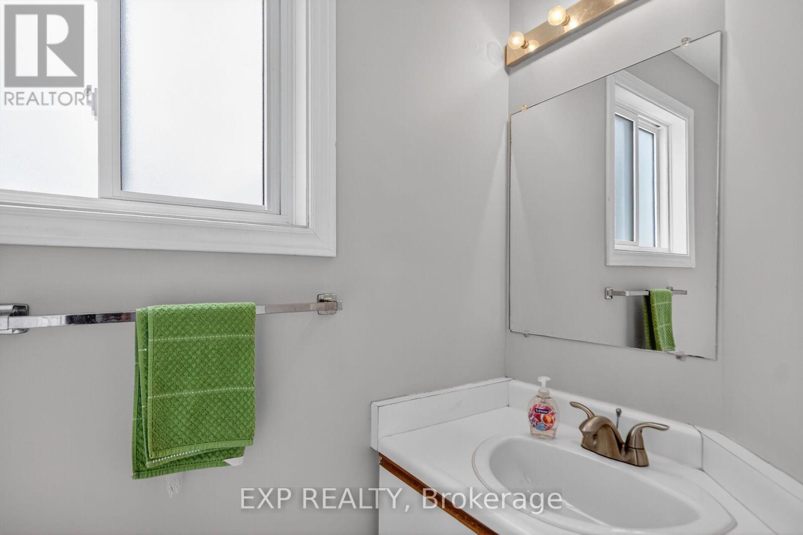 Powder bath near entrance