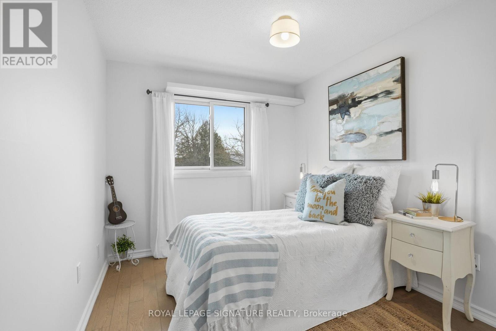 #26 50 SILVERBELL GROVE - 30