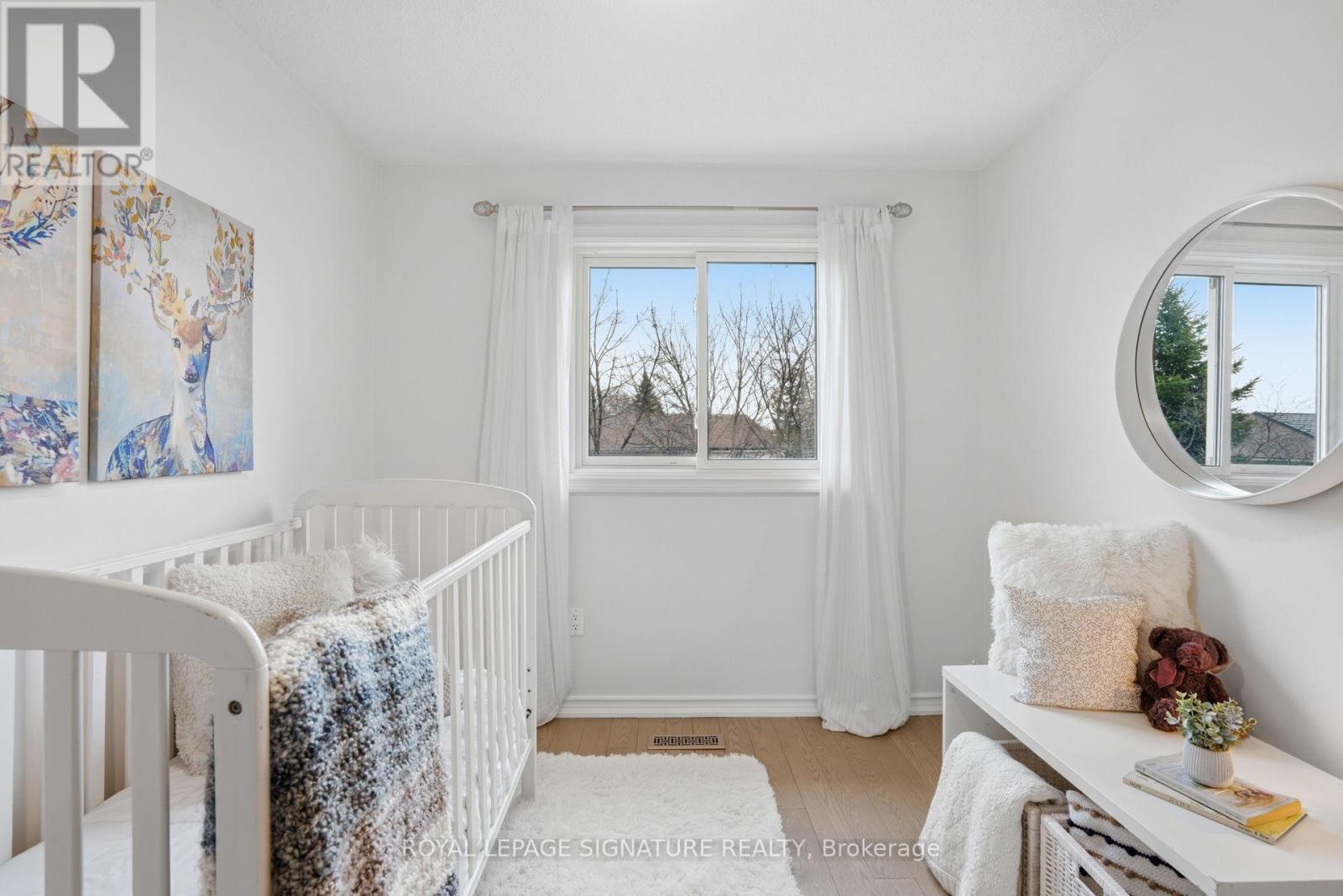 #26 50 SILVERBELL GROVE - 33