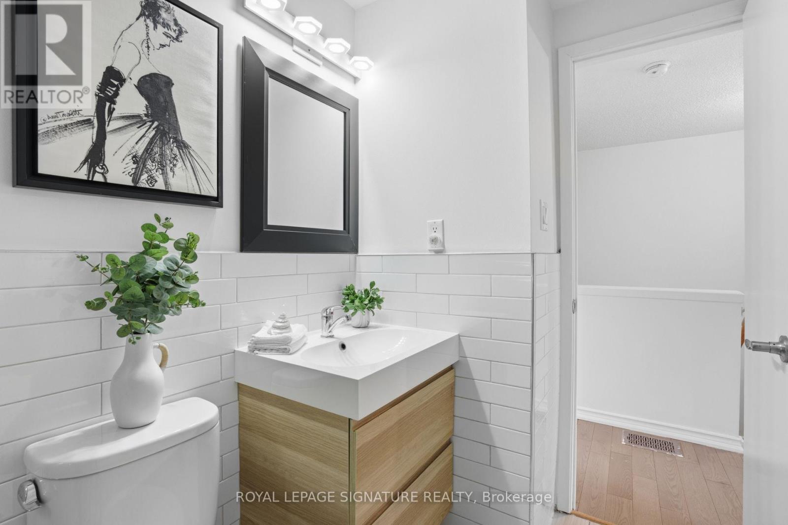 #26 50 SILVERBELL GROVE - 38