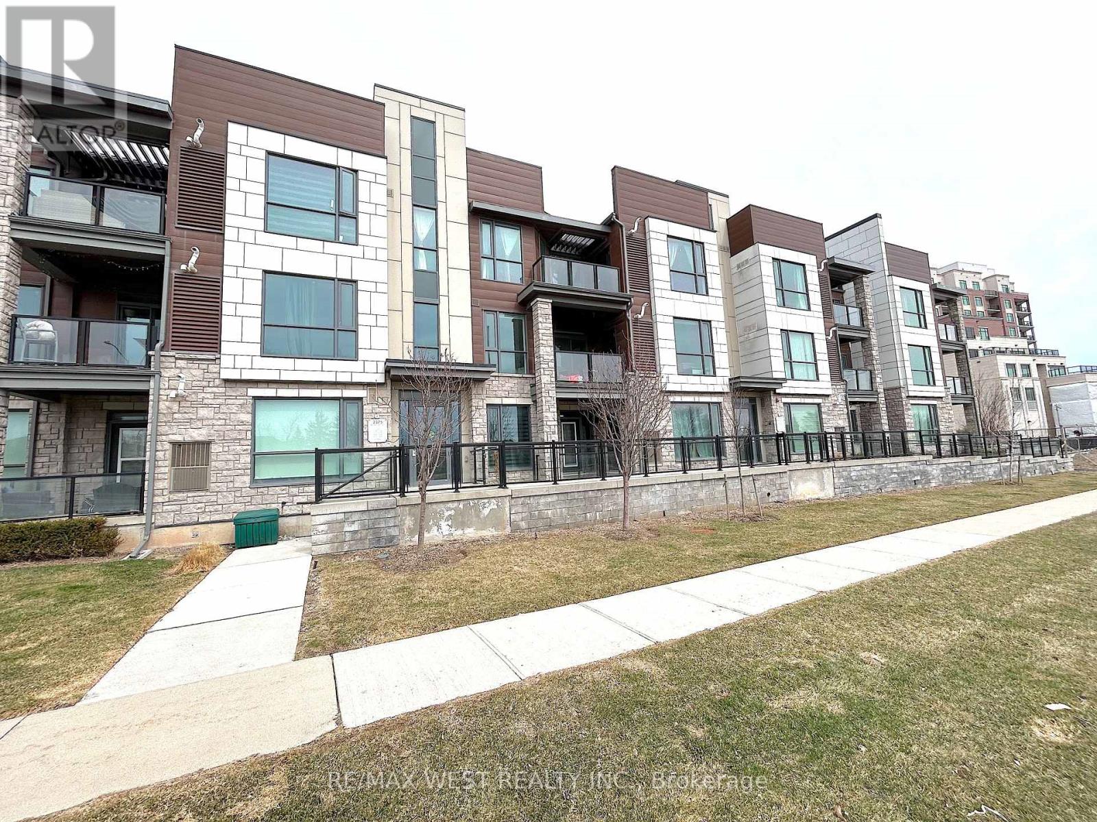 309 - 2375 BRONTE ROAD