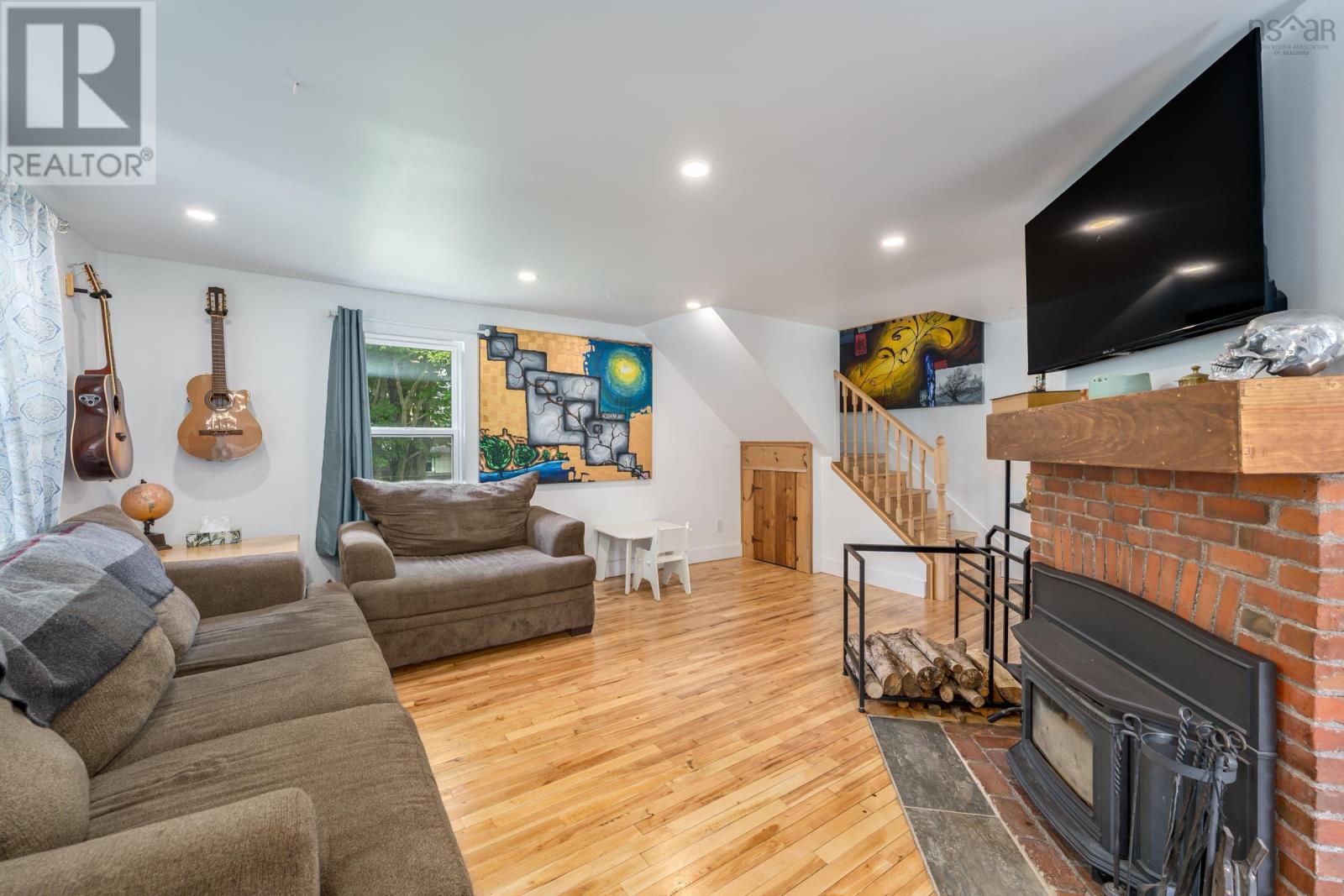 Property 12 of 33 of 51 Shawmut Avenue