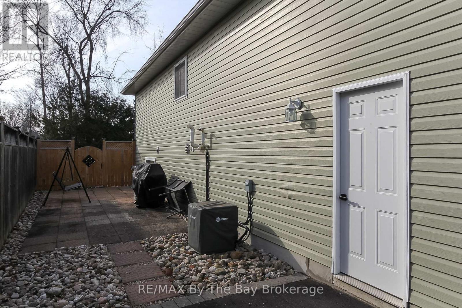 99 LILY DRIVE,Wasaga Beach,,