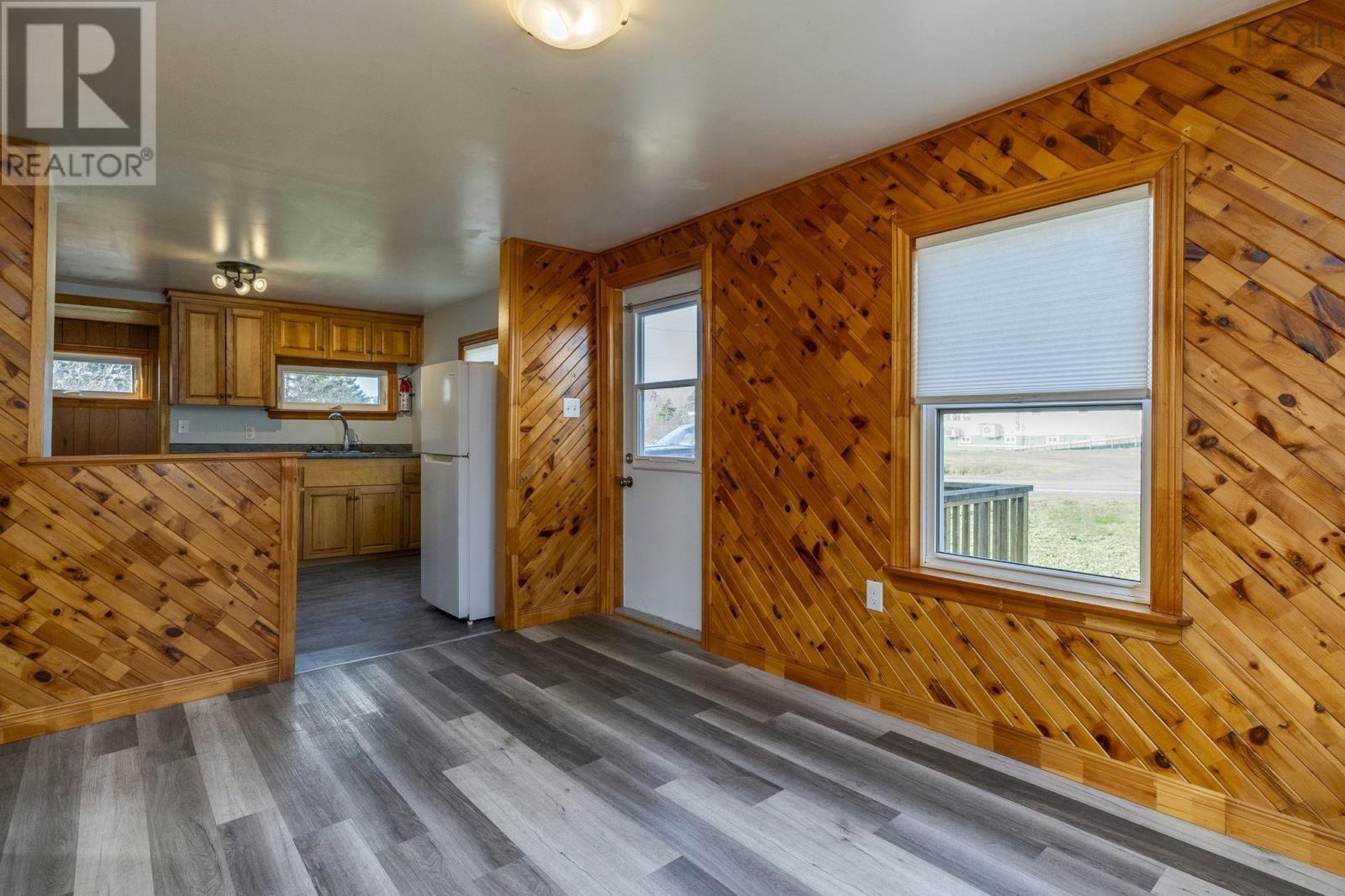 Property 16 of 30 of 4348 Highway 217