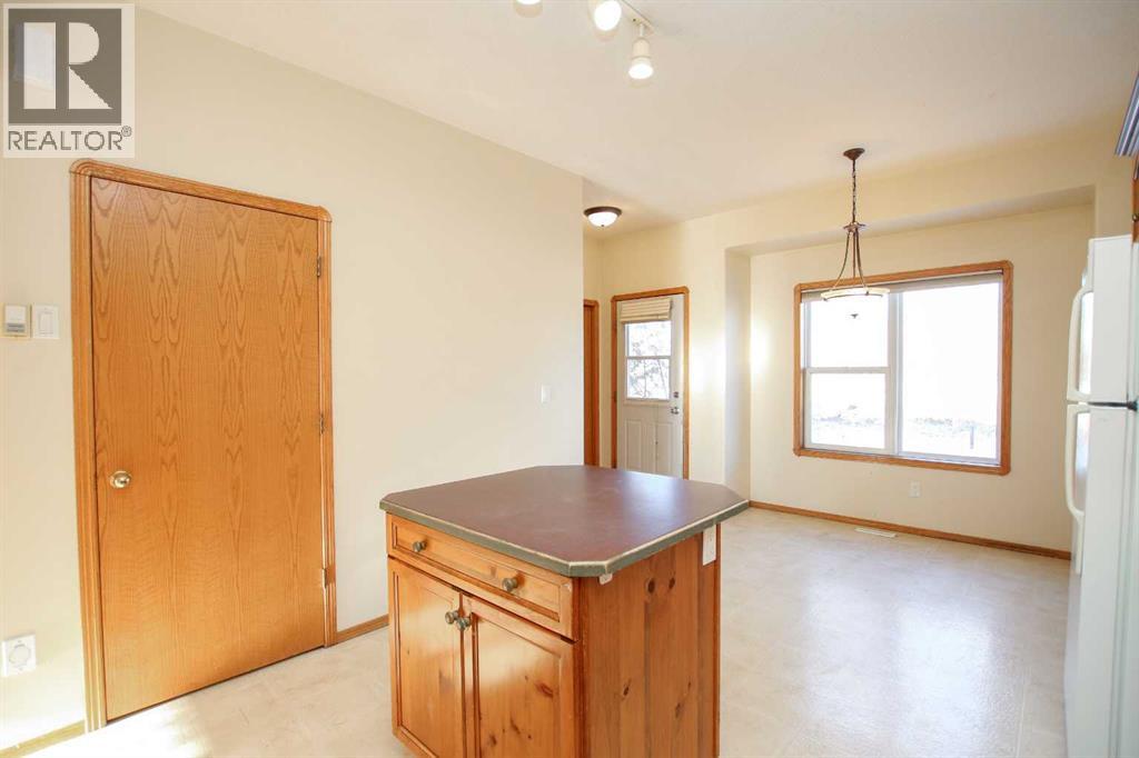 25 Adams Close, Red Deer