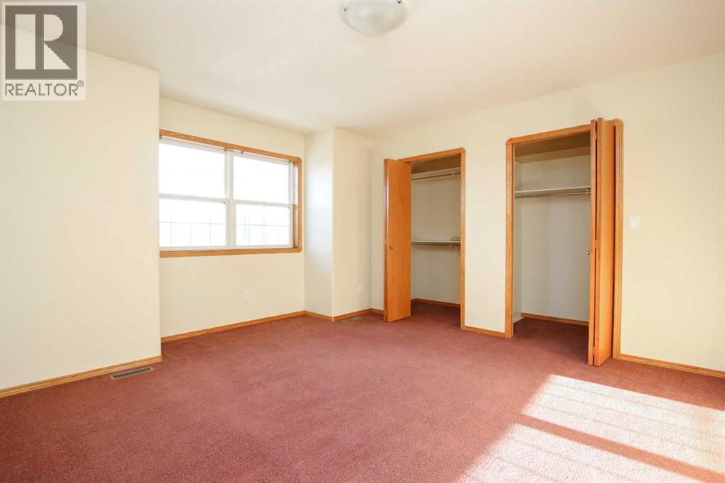 25 Adams Close, Red Deer