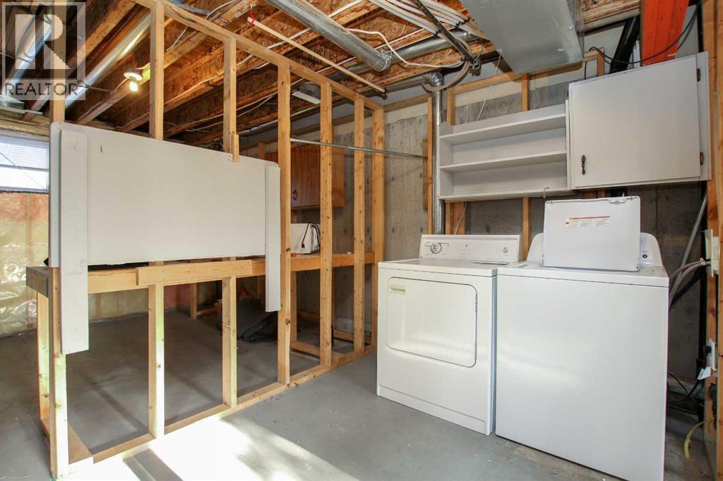 25 Adams Close, Red Deer