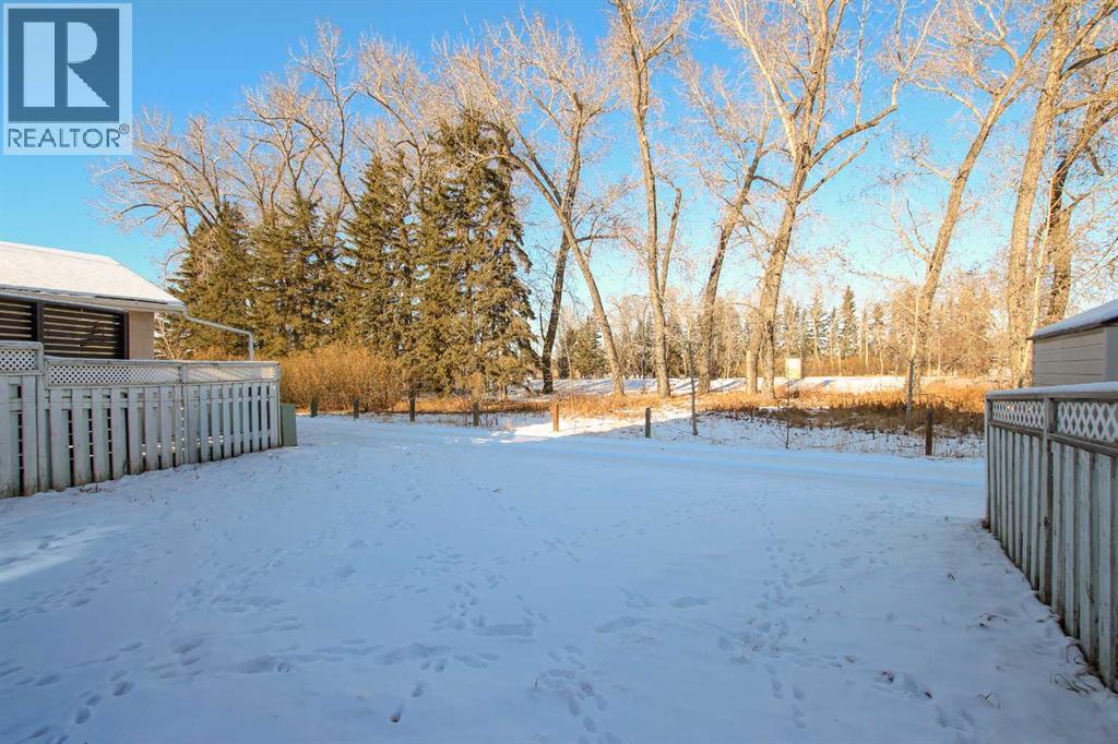 25 Adams Close, Red Deer