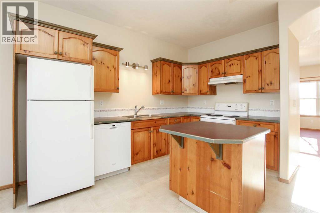 25 Adams Close, Red Deer