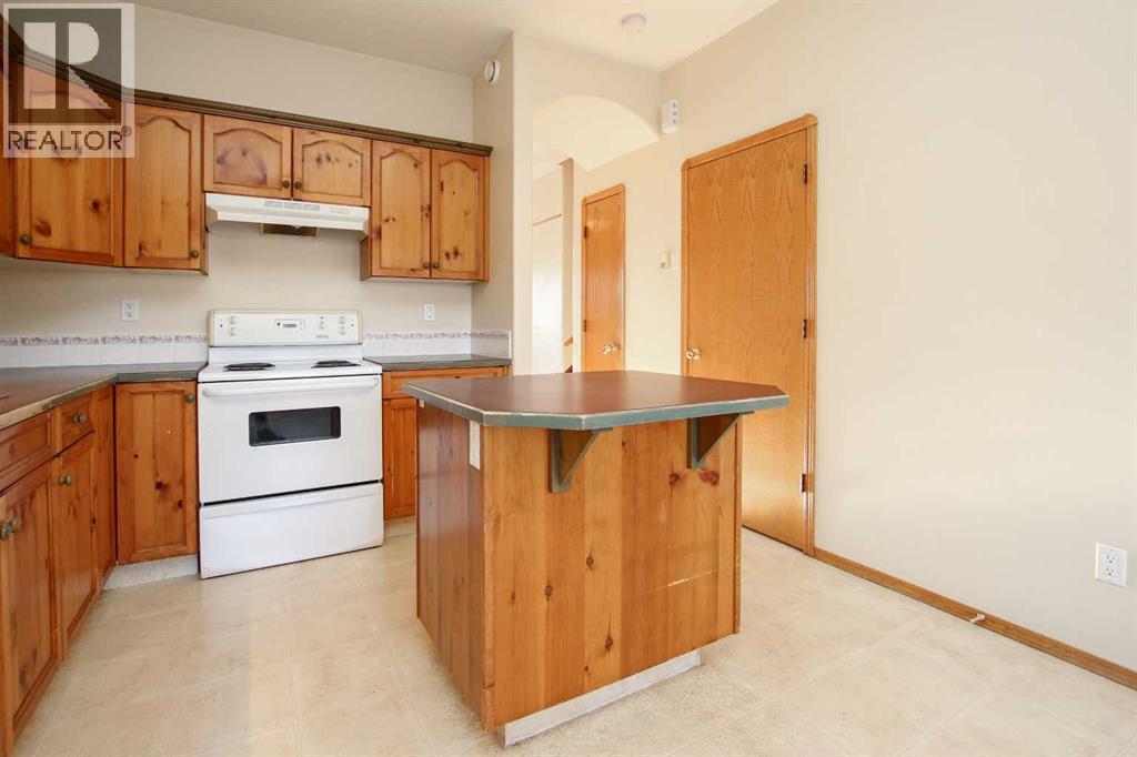 25 Adams Close, Red Deer