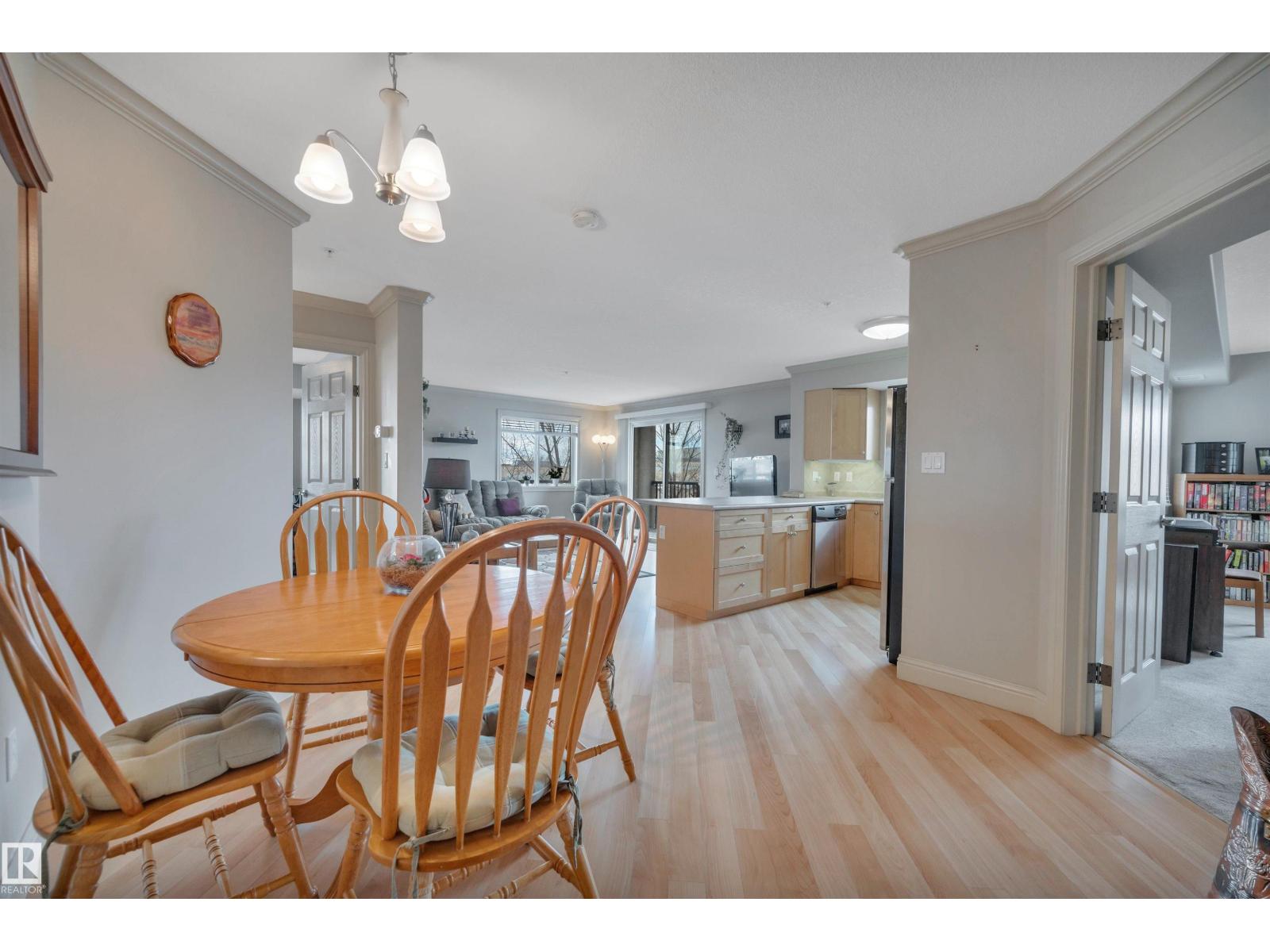 #313 14612 125 ST NW NW, Edmonton