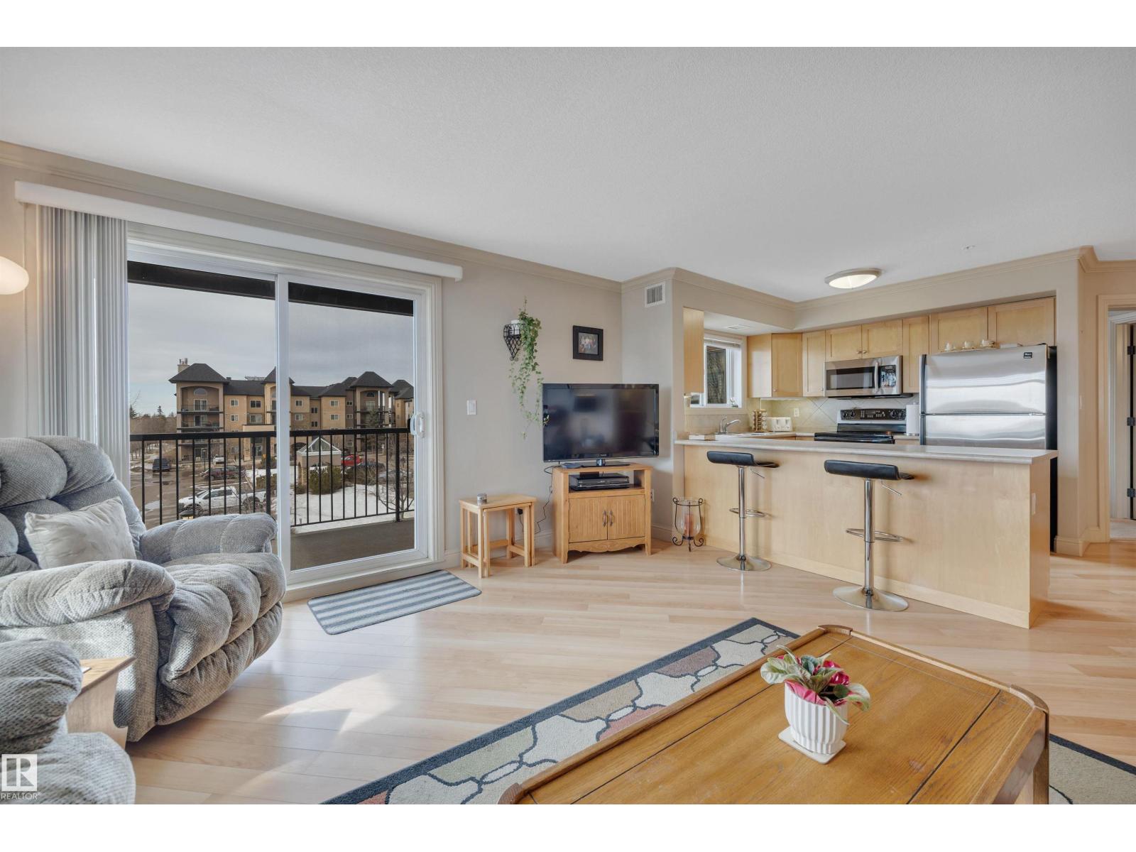 #313 14612 125 ST NW NW, Edmonton