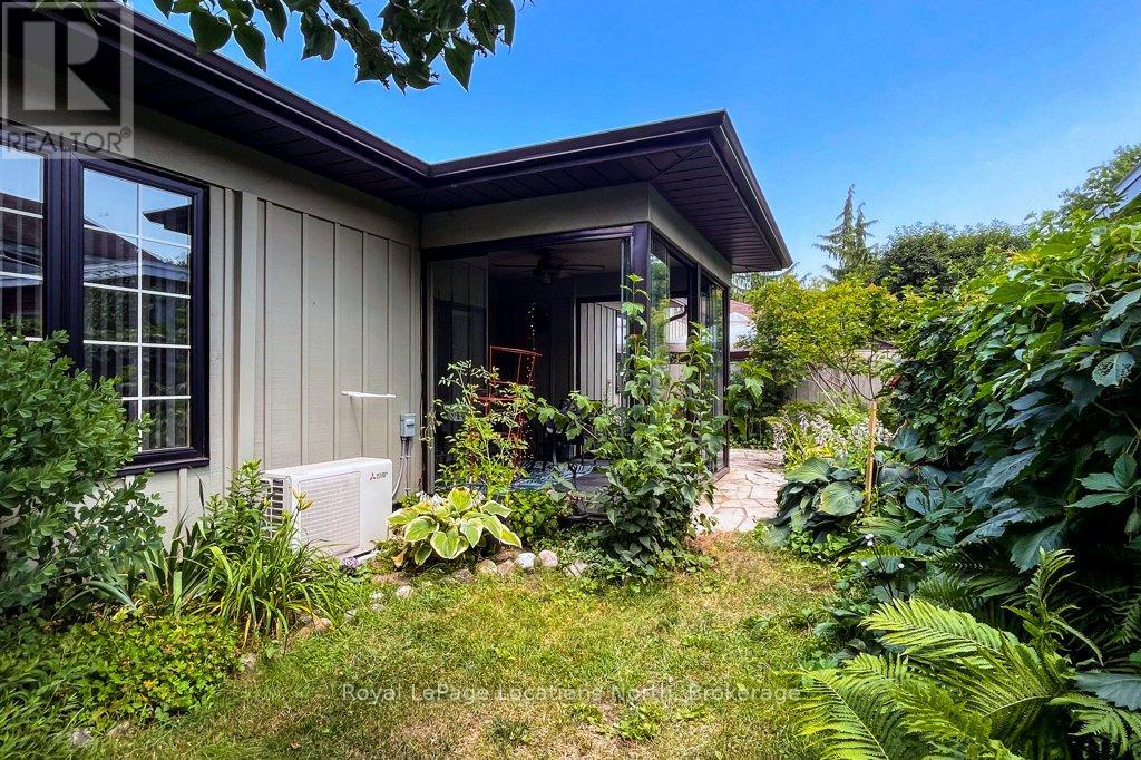 115 ROBINSON STREET - 31