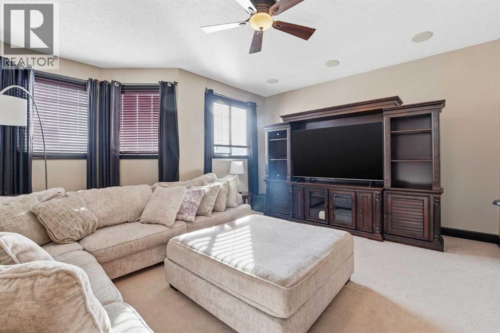 Single Family House for Sale in  Everbrook Way SW Evergreen Calgary 