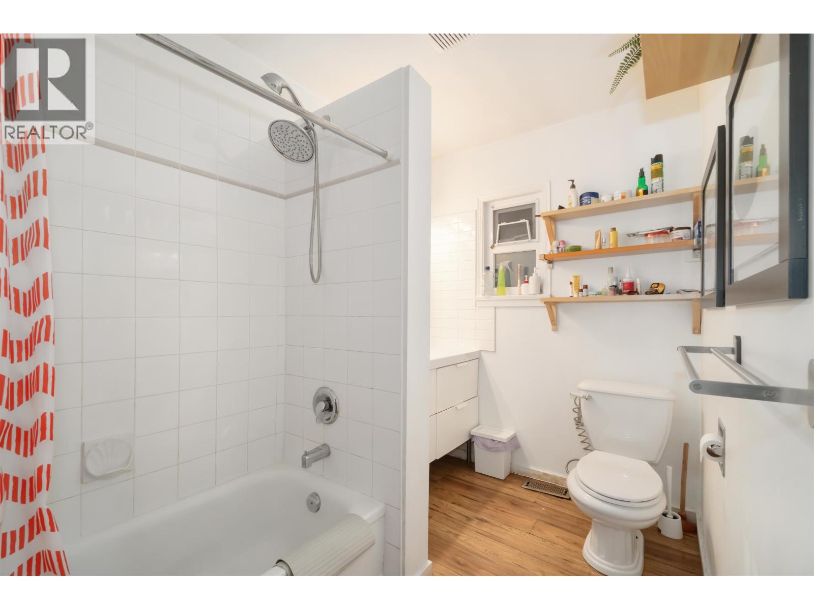 2026 2028 COLUMBIA STREET, Port Moody