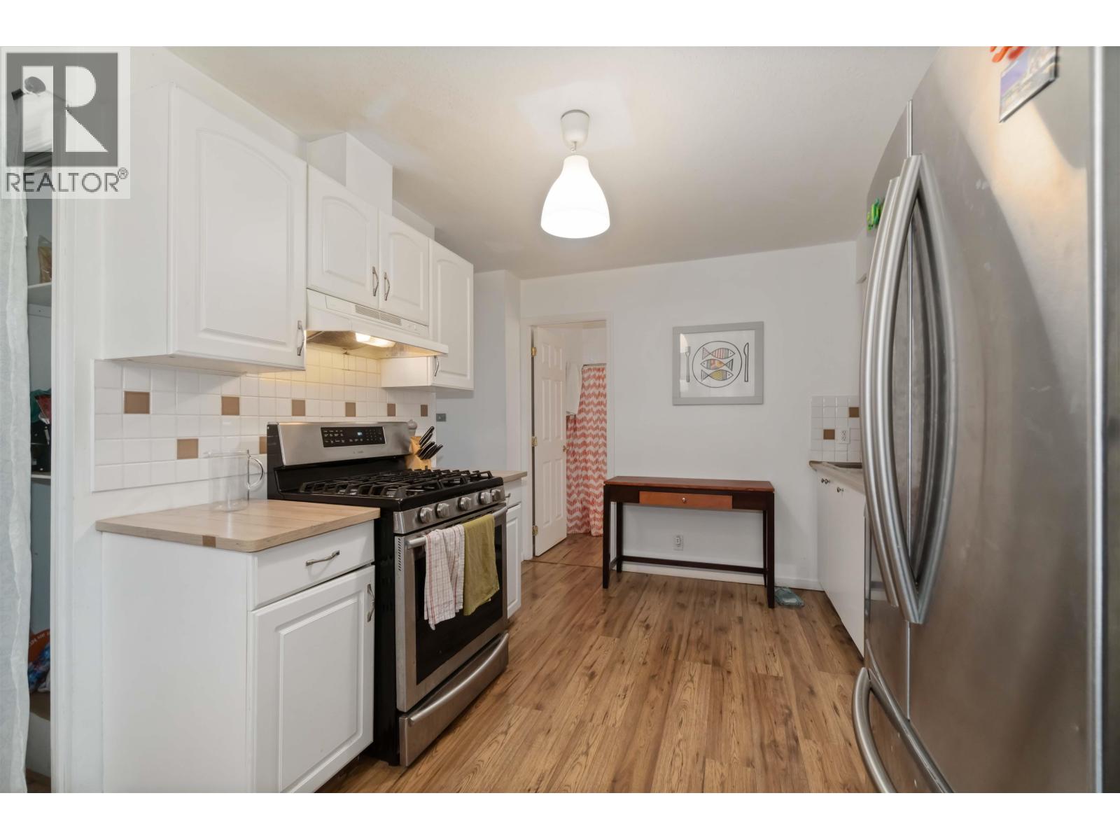 2026 2028 COLUMBIA STREET, Port Moody