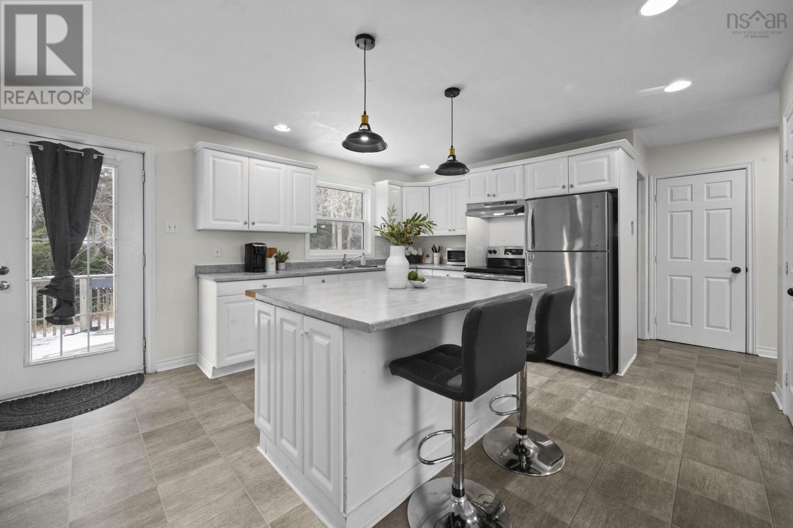 816 POCKWOCK ROAD - 12