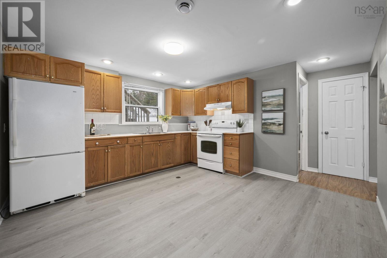 816 POCKWOCK ROAD - 35