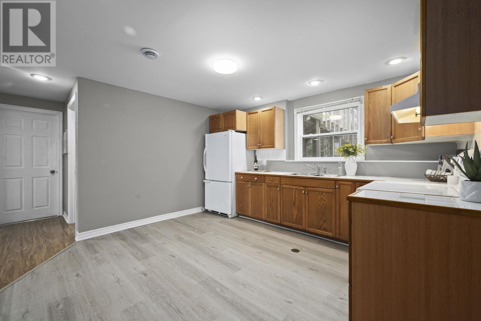 816 POCKWOCK ROAD - 37