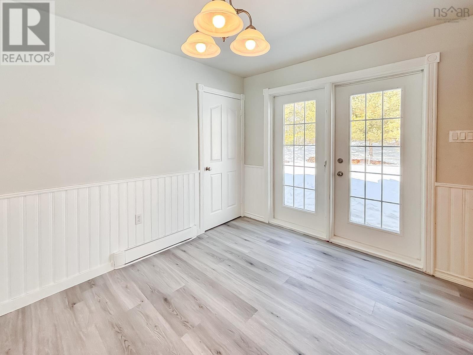 Property 8 of 27 of 194 Knox Road