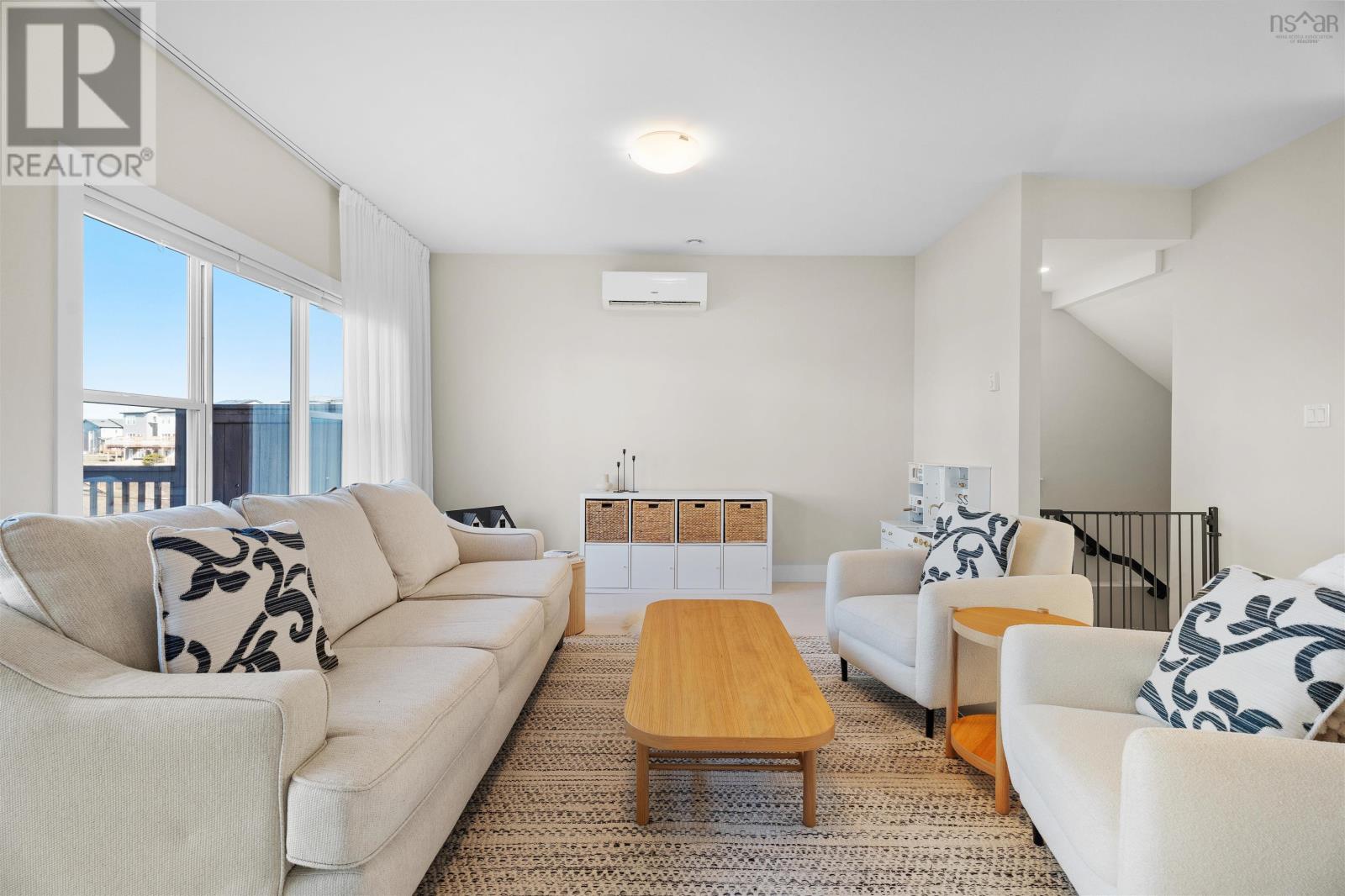 Property 15 of 43 of 67 Mica Crescent