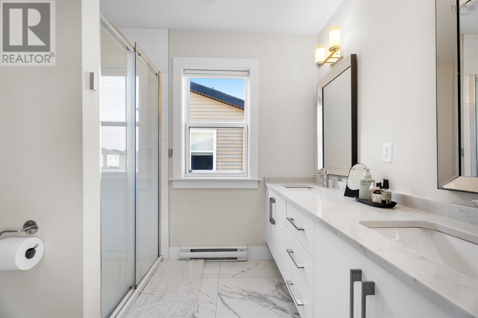 Property 24 of 43 of 67 Mica Crescent