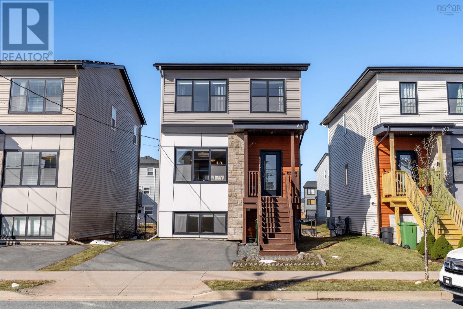 Property 3 of 43 of 67 Mica Crescent