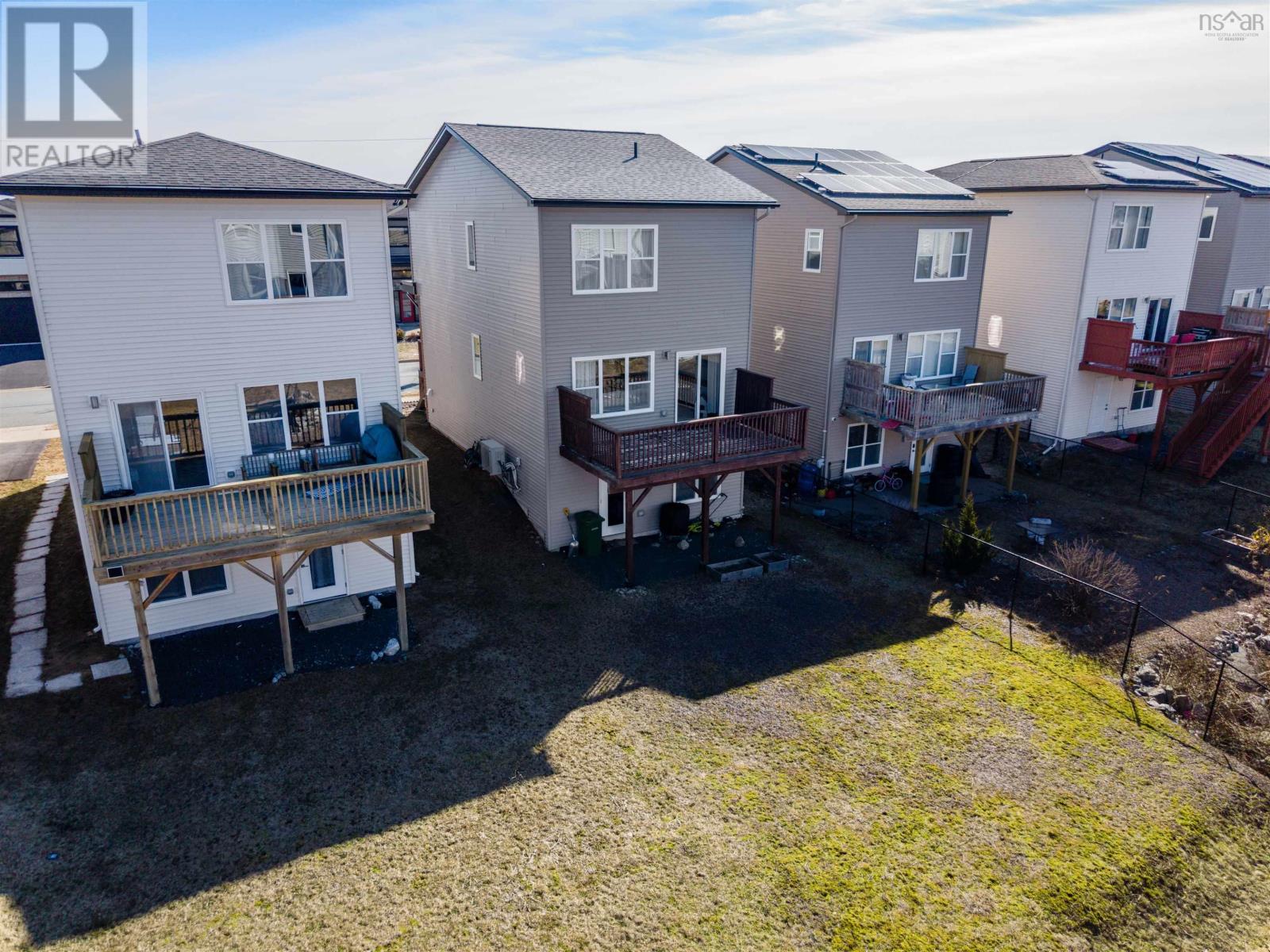 Property 38 of 43 of 67 Mica Crescent