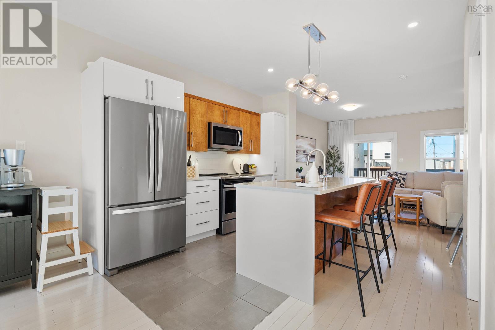 Property 8 of 43 of 67 Mica Crescent