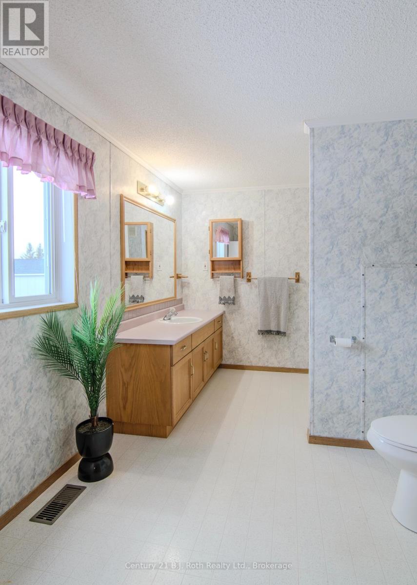 4106 LYNN STREET - 13